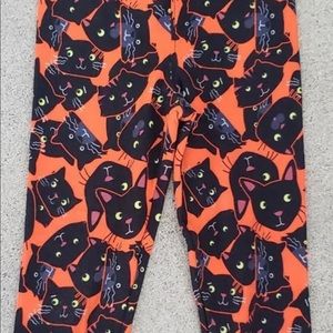 Lularoe black cat leggings